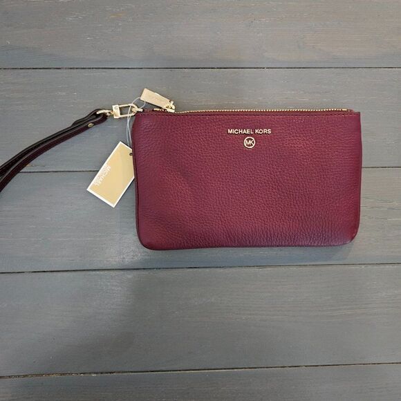 Michael Kors Women\'s Dark Berry Jet Set Charm Top Zip Wristlet Size Medium